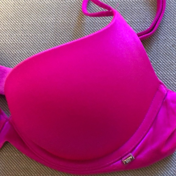 Victoria’s Secret Very Sexy Lightly Lined Plunge - Picture 3 of 5